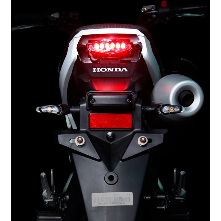 Bakljus Infinity Röd/Svart KOSO NORTH AMERICA TAILLIGHT – bild 4
