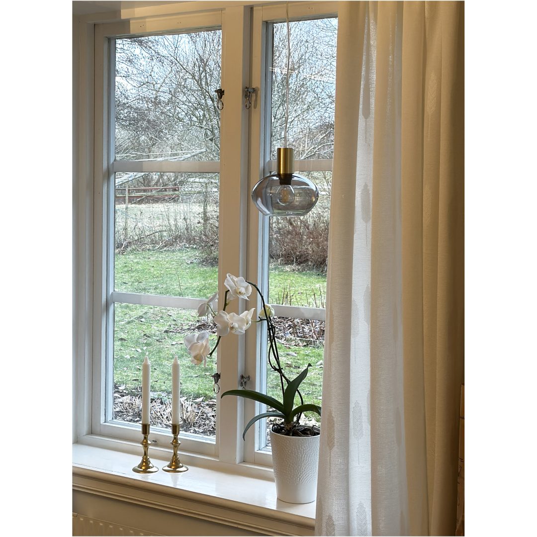 Bell Fönsterlampa, ANETA HOME Matt Mässing /Rök – bild 5