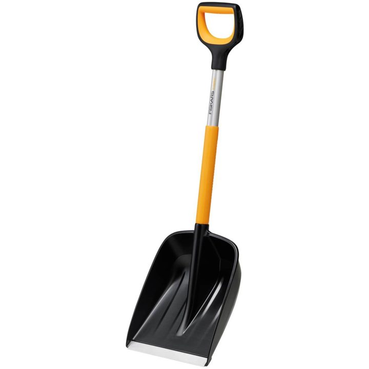 Bilsnöskyffel X-series FISKARS BILSNÖSKYFFEL X-SERIE – bild 2