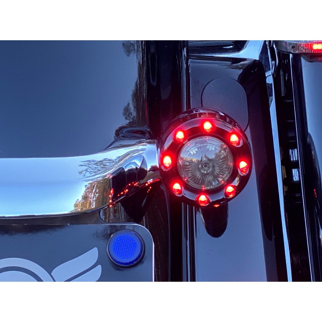 Blinkers Signal Bllt 1157 Svart/Röd CUSTOM DYNAMICS Blinkers – bild 2