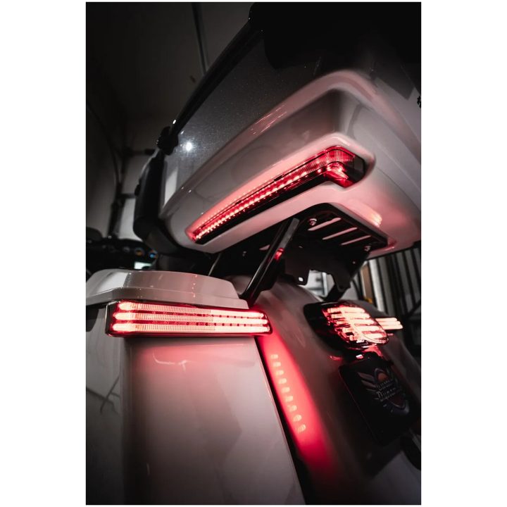 Blinkersarmar Probeam® Led Rökfärgad/Röd/Svart CUSTOM DYNAMICS Tour Pak-armar – bild 3