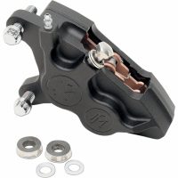 Bromsokssats Fyra-kolvs Differentialborrad Aluminium/svart Matt PERFORMANCE MACHINE