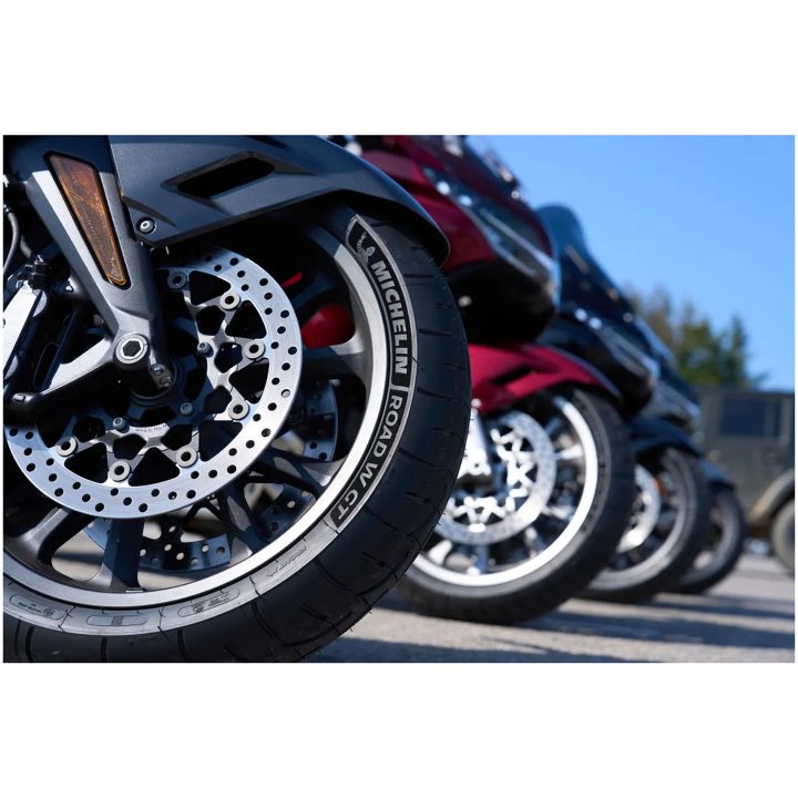 Däck Road W Gt MICHELIN 130/70R18 – bild 6