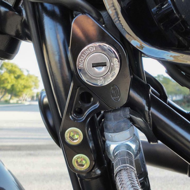 Fäste För Tändningslås Svart/guld Anodiserad JOKER MACHINE MOUNT IGN SWTCH TRI BLACK – bild 2