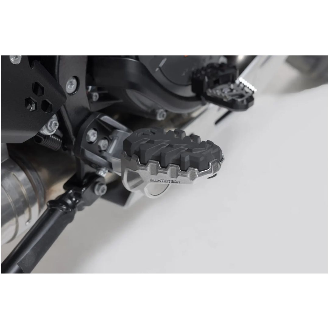 Fotpinnekit EVO Justerbar Svart Silver SW-MOTECH