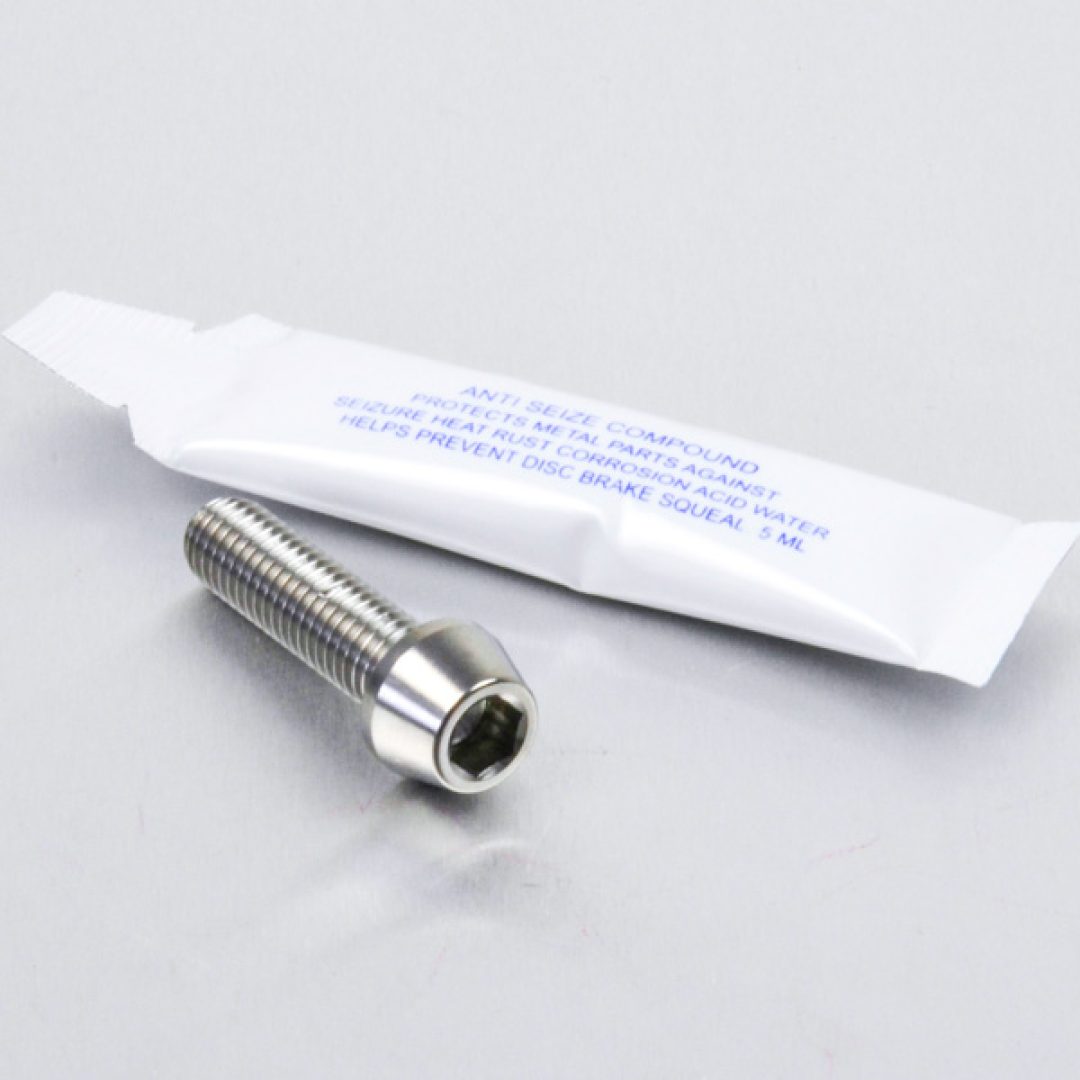 Framhjulsaxelskruv Titan PRO BOLT Silver