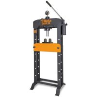 Hydraulisk Press Med Rörlig Kolv BETA