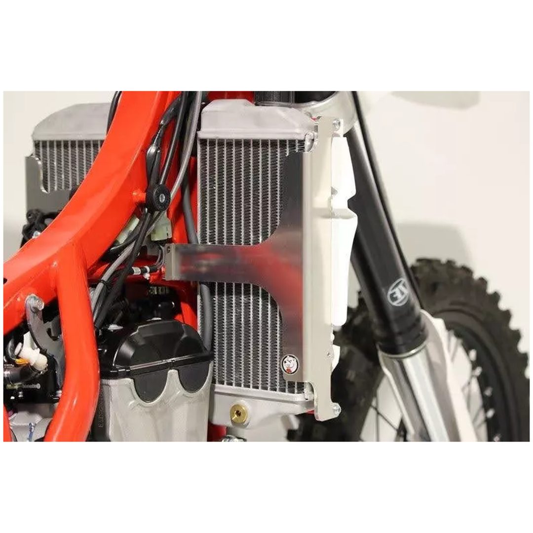 Kylarskydd Silver AXP RACING – bild 4