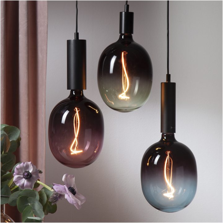 LED-lampa E27 C150 ColourMix Blå Star Trading – bild 2