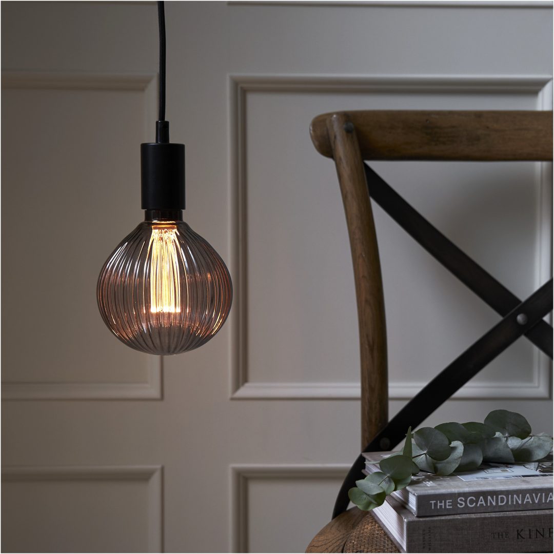LED-lampa E27 G125 Decoled New Generation Classic Svart Star Trading – bild 14