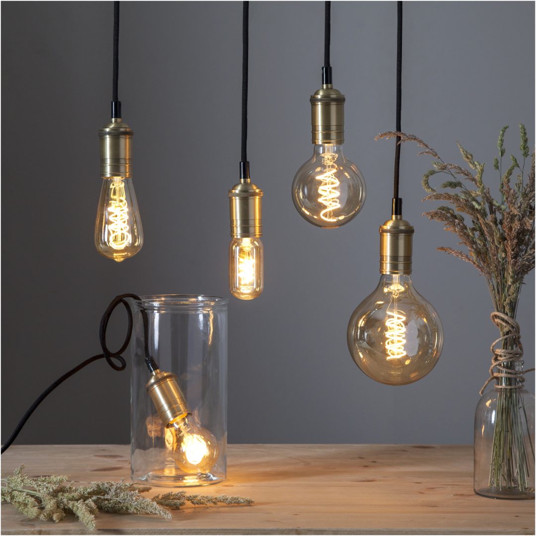 LED-lampa E27 G125 Decoled Spiral Amber STAR TRADING