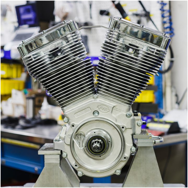 Motor V-Series V111 Long Block Svart S&S Cycle – bild 5