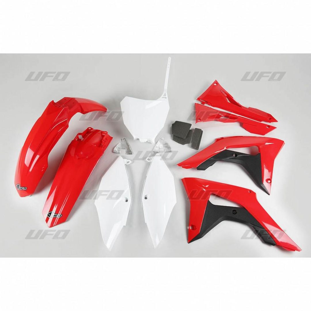 Plastkit UFO OEM Färg