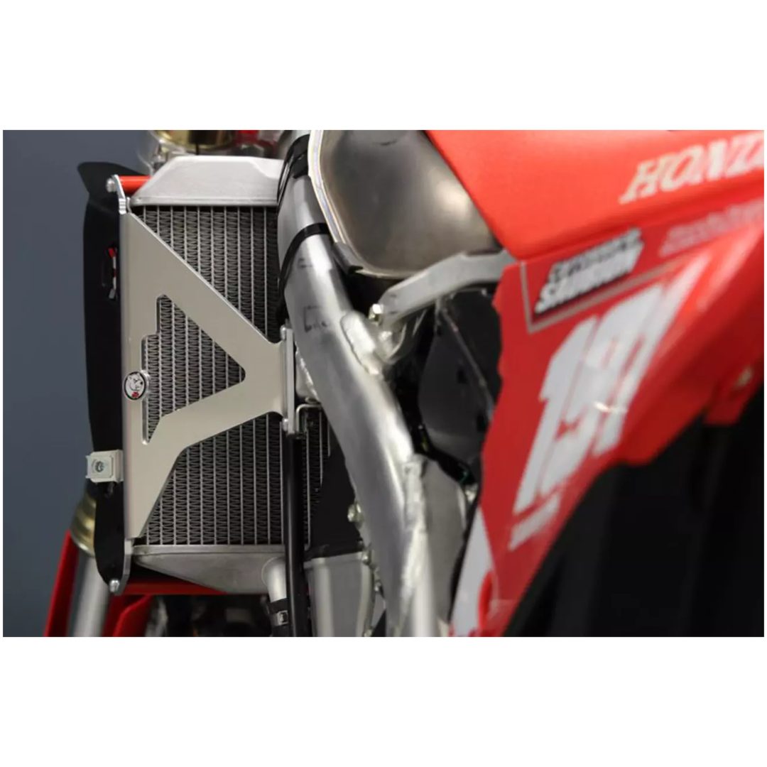 Radiatorstag Aluminium/röd/silver AXP RACING – bild 4