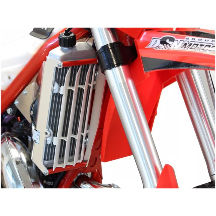 Radiatorstag Aluminium/röd/silver AXP RACING – bild 5