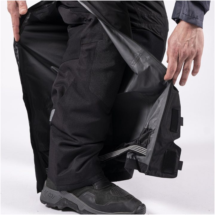 Regnbyxor ADV Rain Cover Svart Leatt S / US30 / EU48 – bild 4