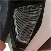 R&G RACING Oil Cooler Guard Black - Ducati Panigale/Streetfighter