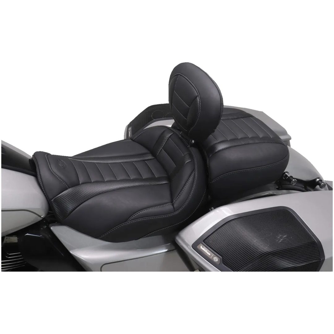 Sadel Wide Deluxe Touring Passenger Svart/Grå MUSTANG – bild 4