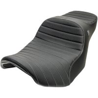 SEAT CHARIOT SLV CLSC STITCH VINYL SLV LOGO