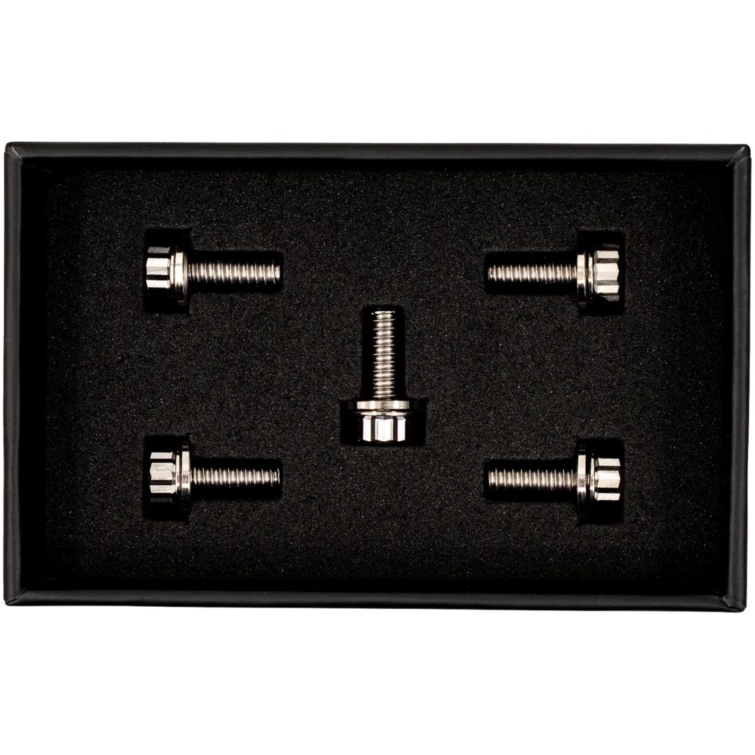Skruvkit Derbykåpa Titan Silver TRASK – bild 5