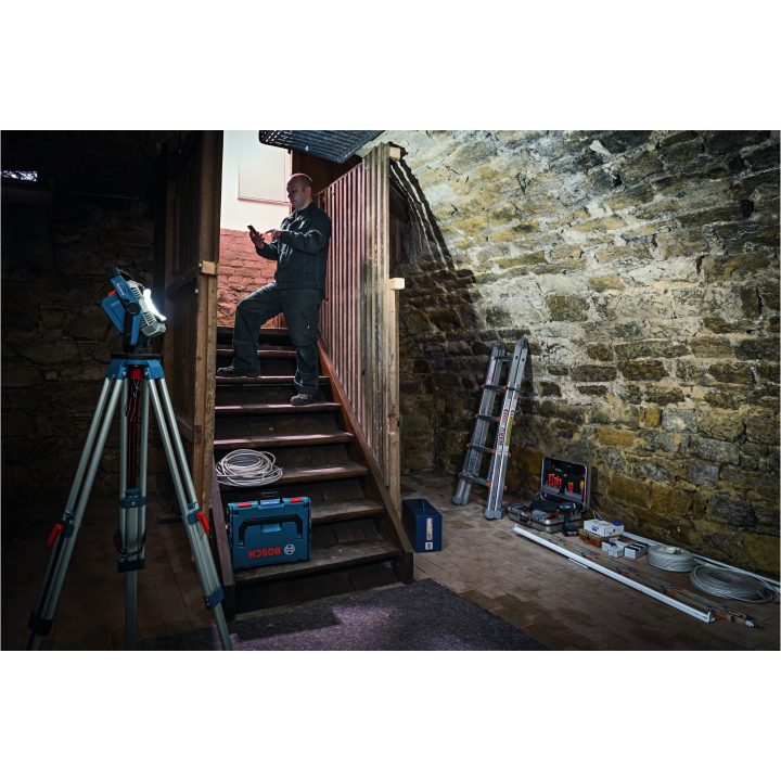 Sladdlös arbetslampa GLI 18V-2200 C Professional Bosch Pro – bild 4