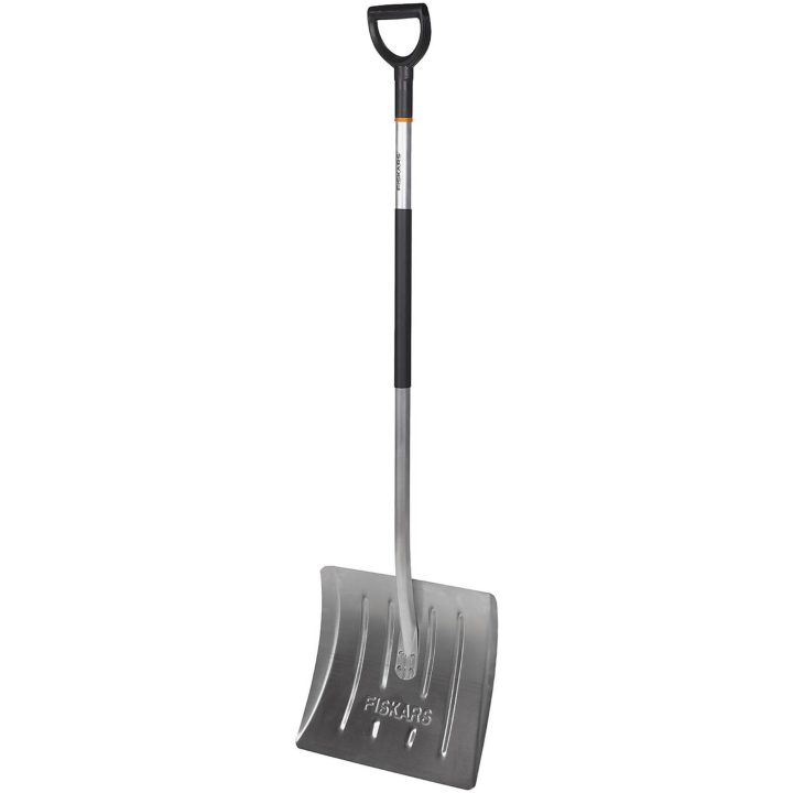 Snöskyffel aluminium långt skaft Fiskars SNÖSKYFFEL ALUMINIUM LÅNG – bild 3