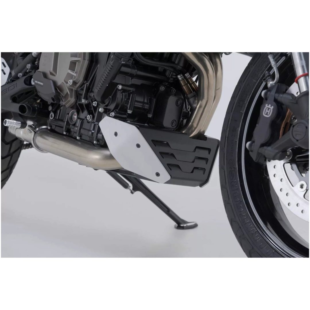 Spoiler Svart Aluminium SW-MOTECH – bild 3
