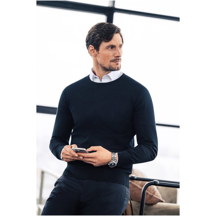 Stickad tröja Merino V Marinblå J.Harvest & Frost s – bild 5
