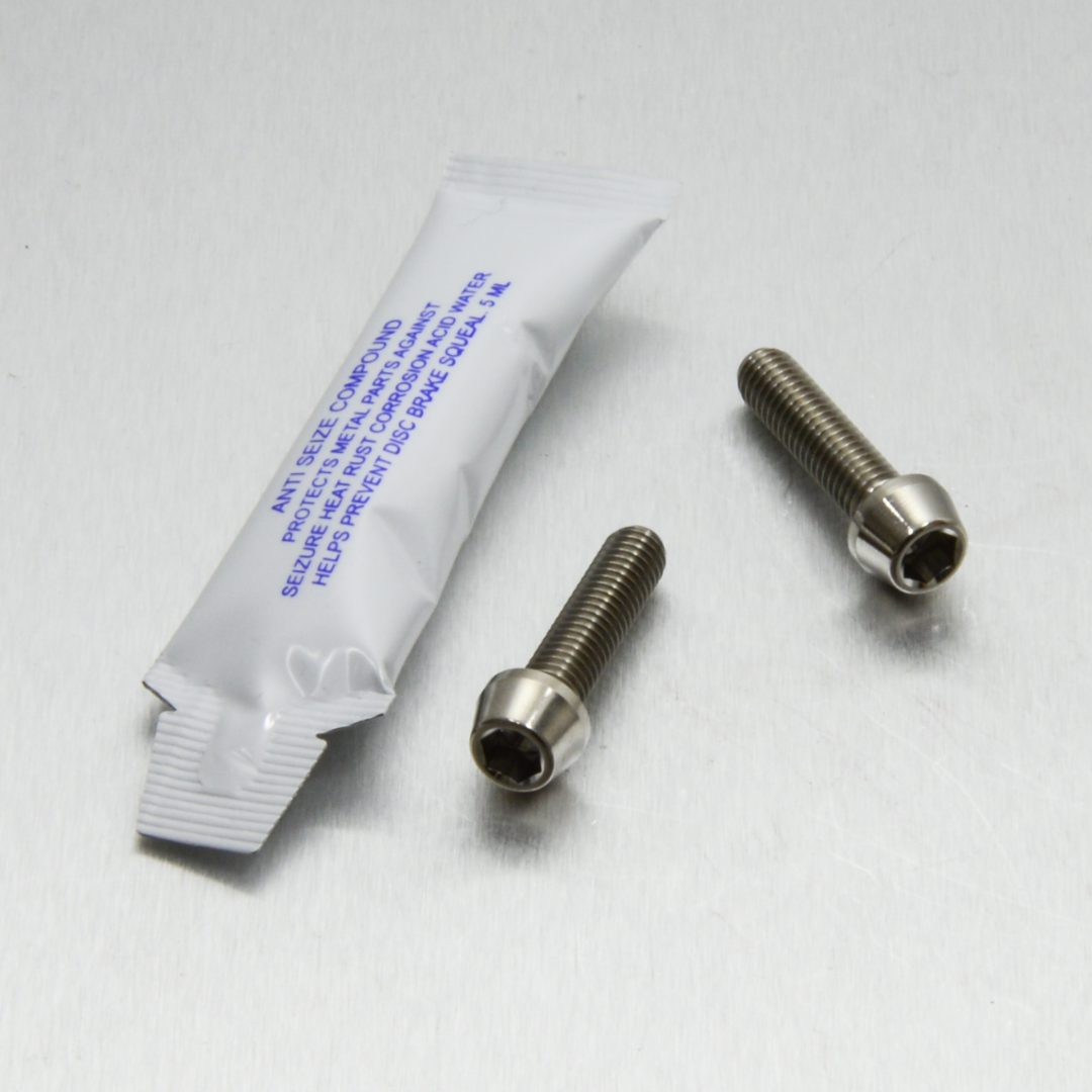 Styrfästkit Standard PRO BOLT Silver
