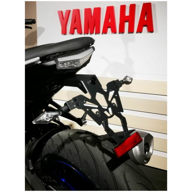 Nummerskyltshållare Svart Yamaha Mt-125 V PARTS