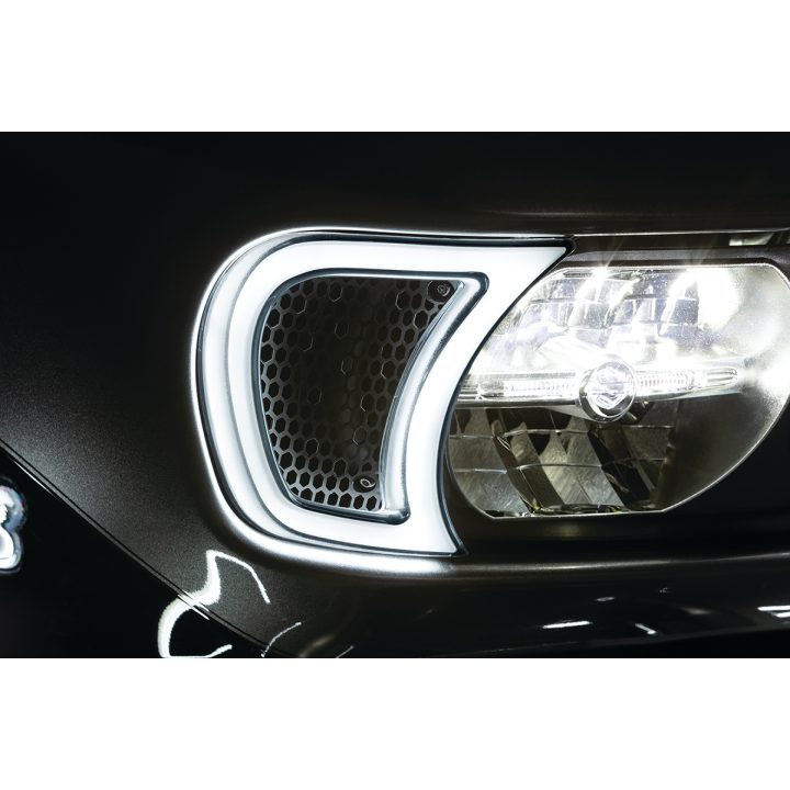 Ventinsats Tracer LED Svart Vit Orange KURYAKYN – bild 3