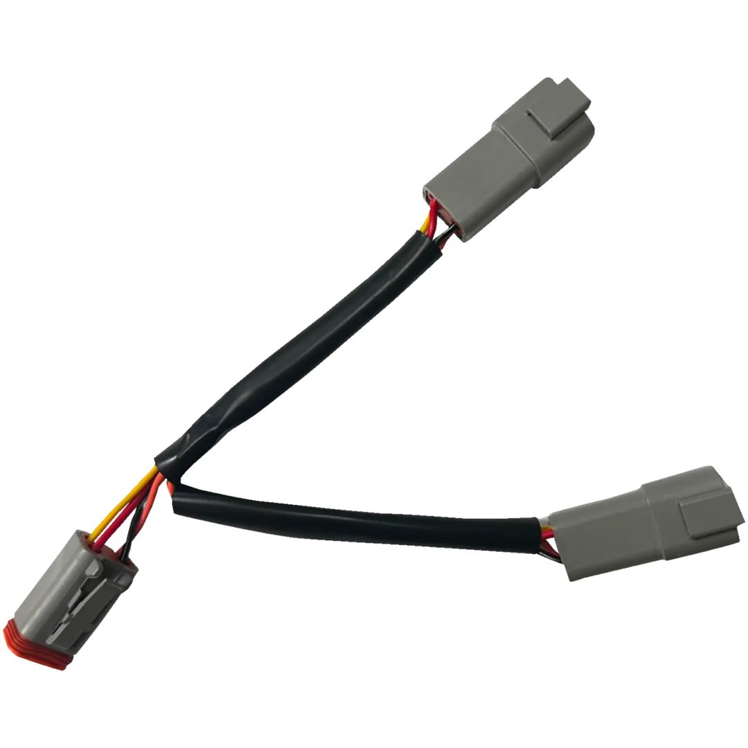 Y-Splitter Svart CUSTOM DYNAMICS