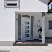 Ytterdörr vit 110x210 cm aluminium och PVC vidaXL
